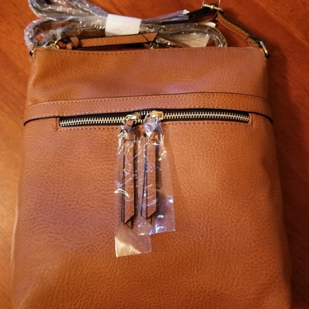 BRAND NEW COGNAC/CARMEL CROSSBODY BAG/ HANDBAG